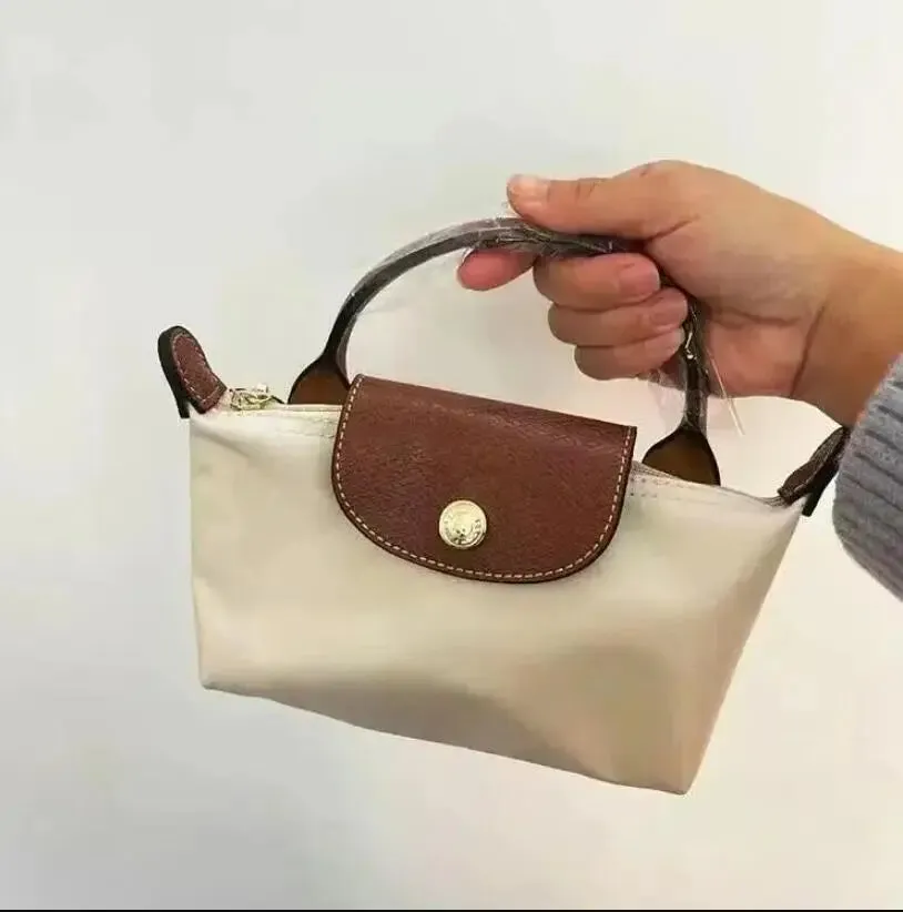 Chic Brown Leather Tote Bag | Stylish & Functional Handbag for All Occasions