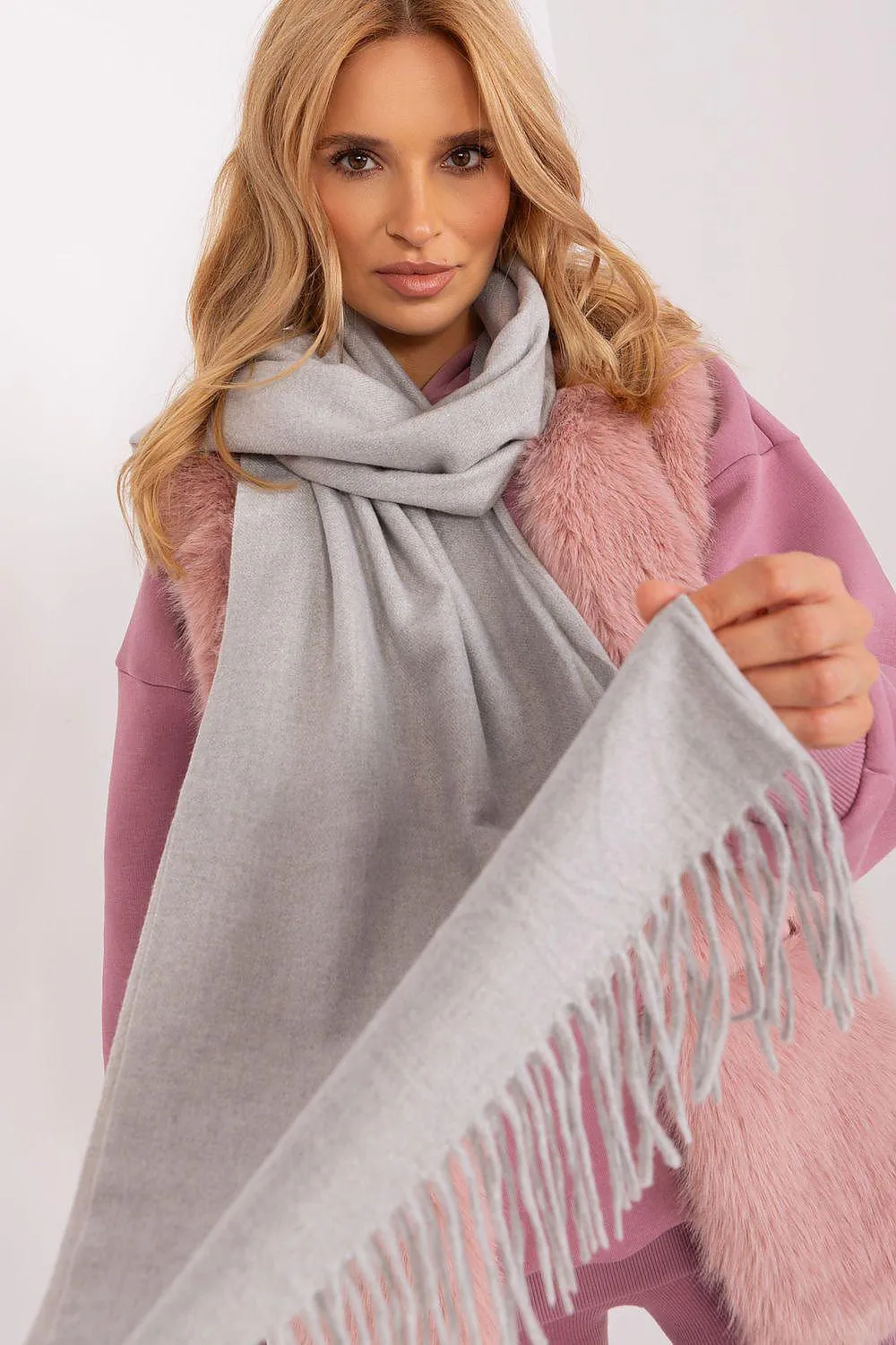 Chic Winter Wrap with Tassel Accents - Luxurious 100% Polyester, 196 cm Long