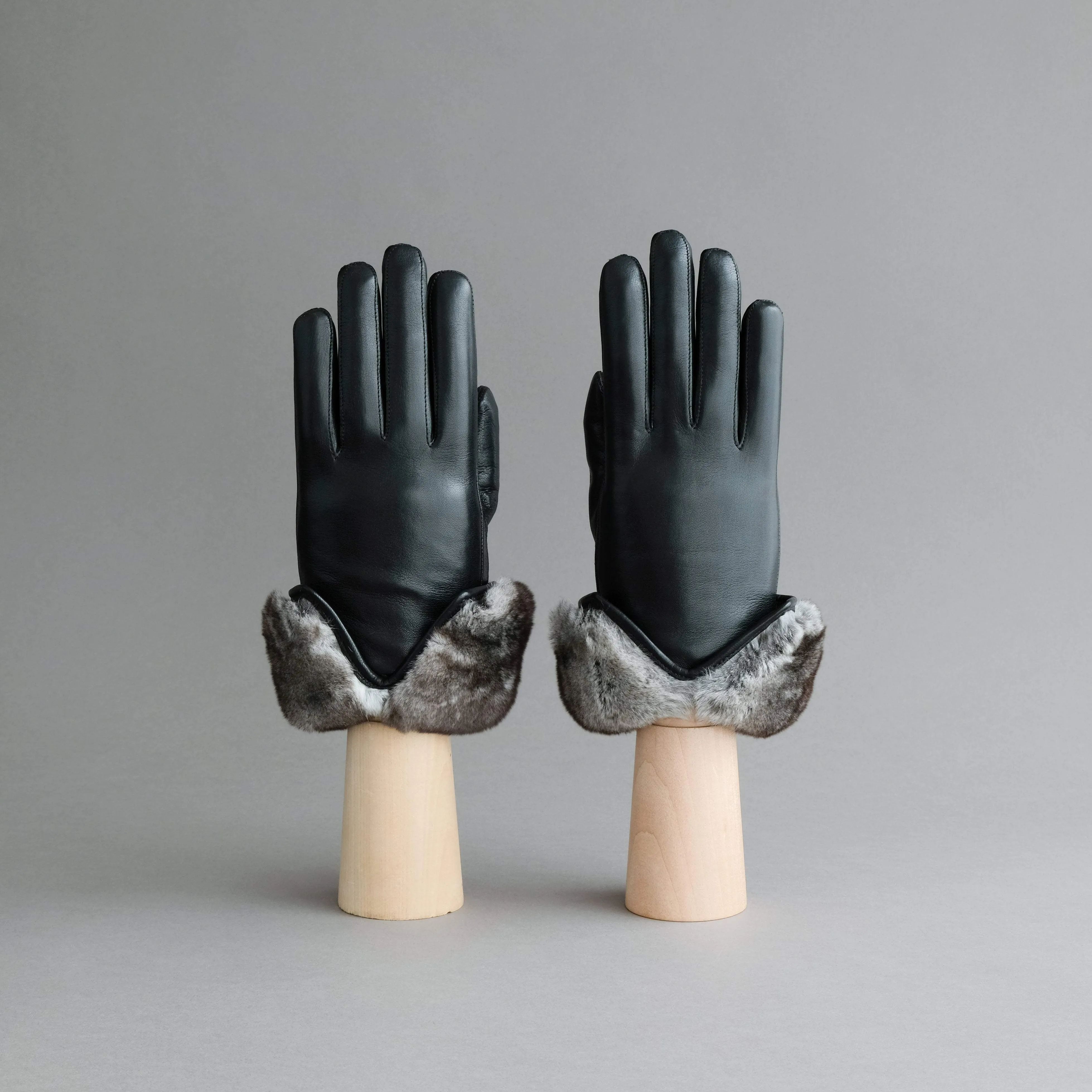 Ladies Gloves from Black Hair Sheep Nappa lined with Cashmere and Orylag