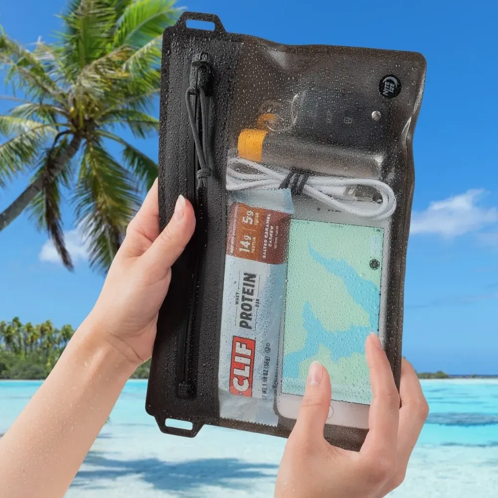 RunOff Waterproof Travel Pouch Medium